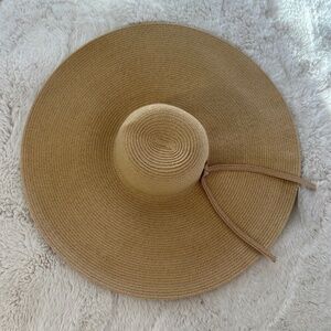 NWT Something special oversize wide brim beach hat